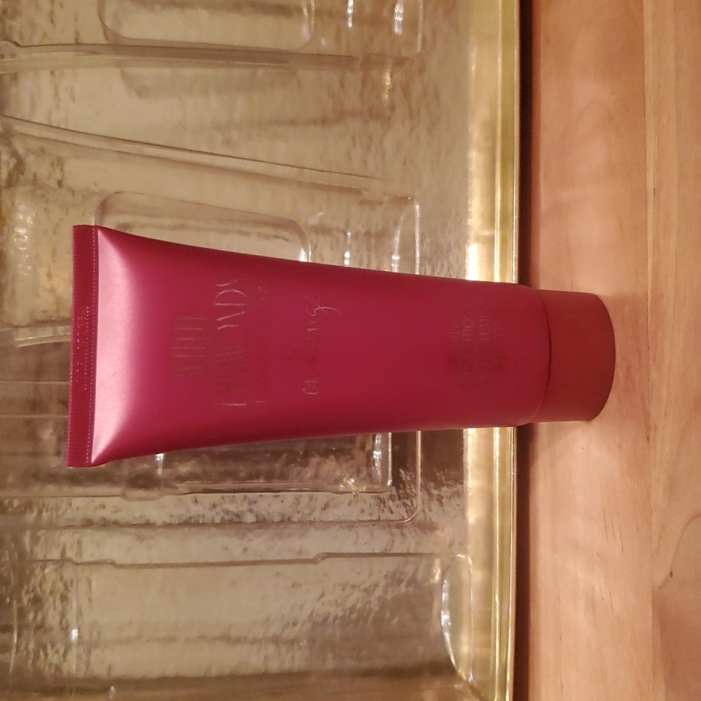 Lotion Elizabeth Taylor White Diamonds En Rouge 3.3 Fl Oz Womens